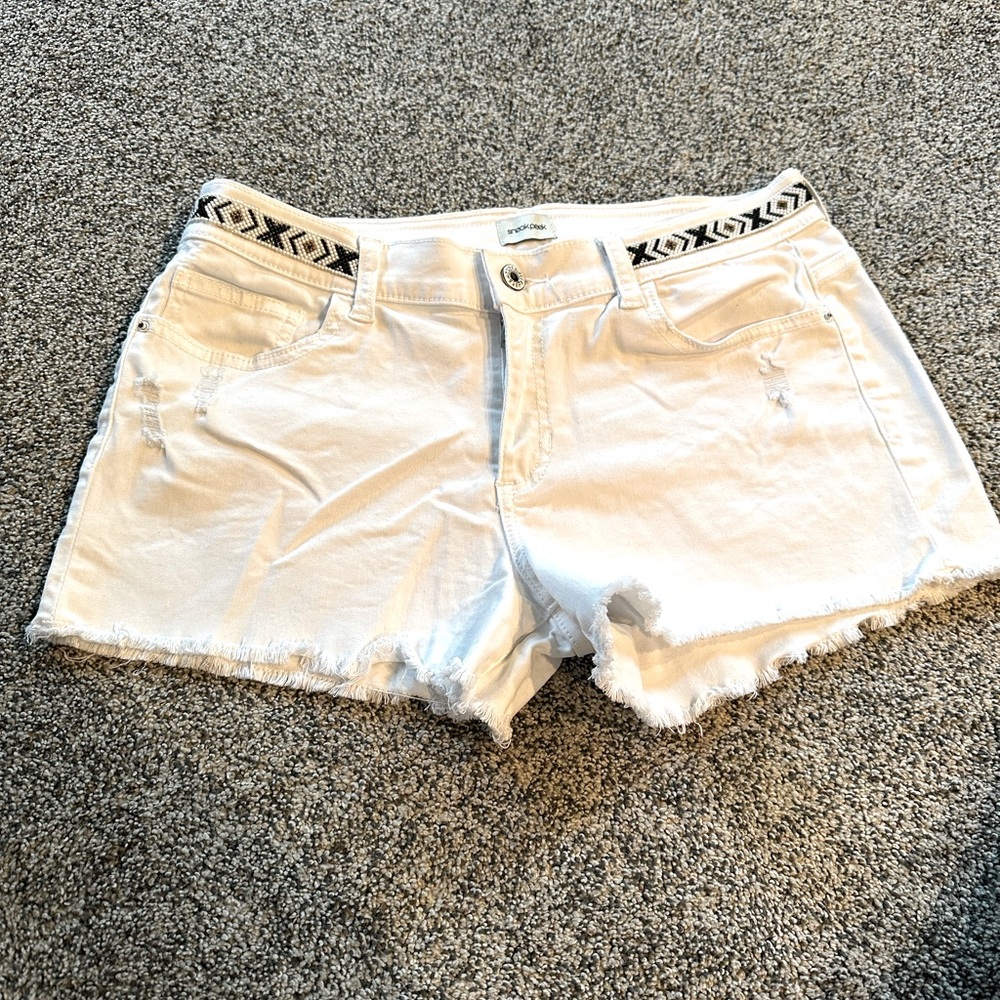 Sneak Peek mid rise white distressed shorts with beaded detail